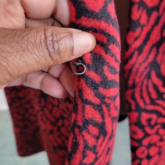FOCUS 2000 Red/Black Women’s Fall Animal Print Poncho (Size: S/M) - Picture 10 of 16